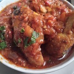 Roasted Tomatoes and Air fried chicken sauce A picture of Roasted Tomatoes and Air fried chicken sauce.