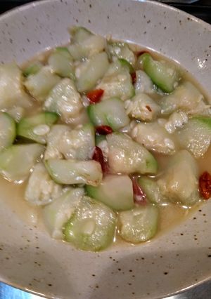 枸杞絲瓜（低醣生酮餐）（素食料理）（簡單料理） 的食譜成品照片