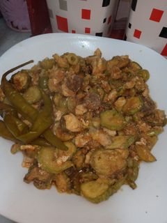 صورة لوصفة شكشوكة كوسة بصوص مرقاز وسكالوب امممممم واحد البنة 😋😋😋😋