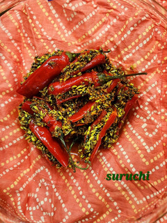 A picture of Instant Red Chilli Pickle.