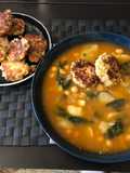 Potaje con espinacas y rellenos de bacalao