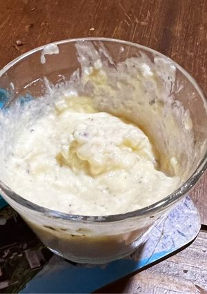 Una foto de Dip con ajo asado