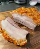 Heo quay da siêu giòn với nồi chiên không dầu