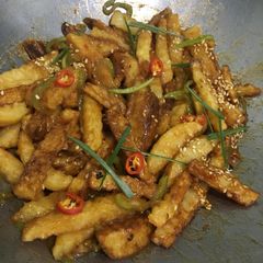 Honey chilli fries A picture of Honey chilli fries.