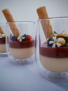 Foto principal de Panna cotta de turrón con mousse de chocolate