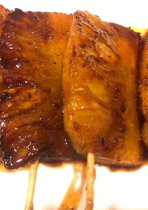 A picture of Juicy grilled pineapple.