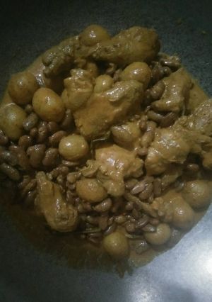 Foto resep Ayam Kalio Dengan Kentang & Kacang Merah 🐣