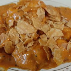 A picture of Khatay aloo.