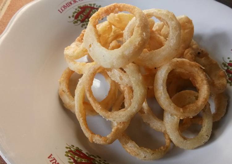 Bagaimana Menyiapkan 10. Onion Ring Crispy yang Lezat Sekali