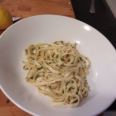 A picture of Aglio e olio.