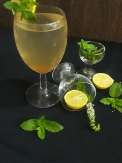 नींबू पानी (Nimbu pani recipe in hindi) रेसिपी मुख्य फोटो