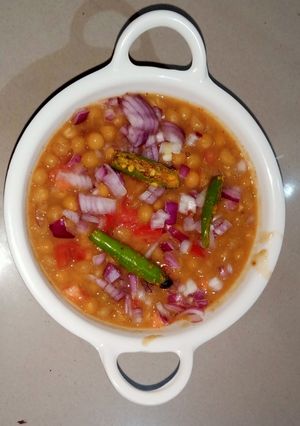 मटरा की चाट (matra ki chaat recipe in Hindi) रेसिपी मुख्य फोटो