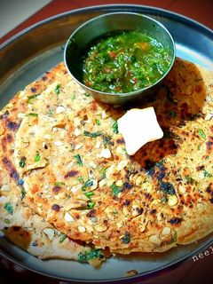 गार्लिक पराठा (Garlic paratha recipe in Hindi) रेसिपी मुख्य फोटो