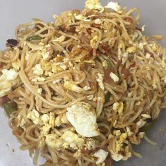 A picture of Schezwan Hakka Noodles 🍝.