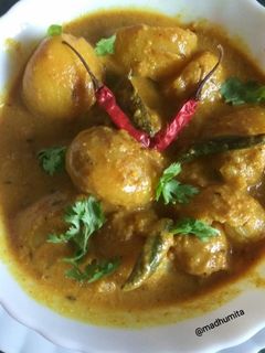 নিরামিষ আলুর দম(Niramish Aloo Dum Recipe in Bengali) রেসিপির প্রধান ছবি