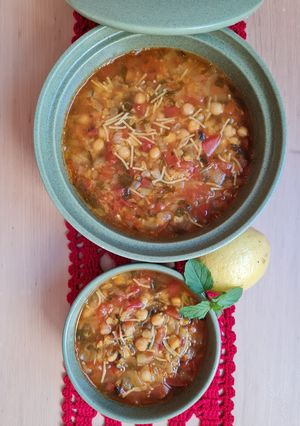 Una foto de Harira, sopa marroquí de legumbres 🇲🇦 Marruecos 🇲🇦