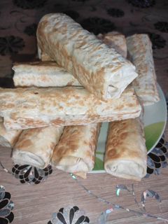 Фото Трубочки с курицей и грибами.