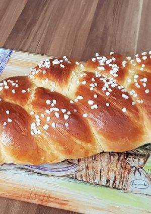 Une photo de Brioche tressée moelleuse à la mie filante