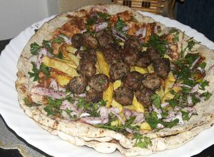 صورة لوصفة كرات اللحم 🍖🍟🌿