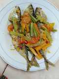 Ikan kembung bumbu kuning