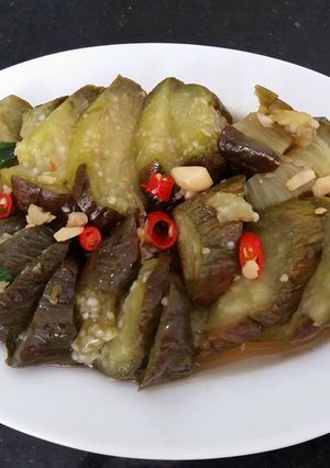 Hình của món Cà hấp dầm mắm.