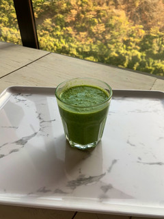 A picture of Delicious Mango and Spinach Smoothie.