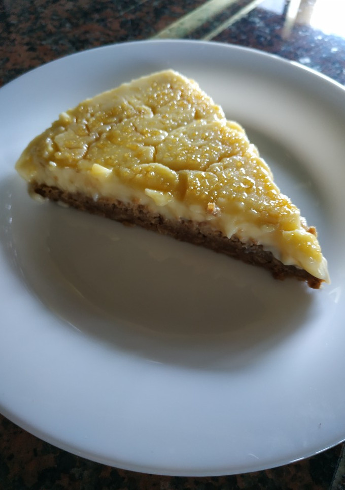 Una foto de Tarta de crema catalana