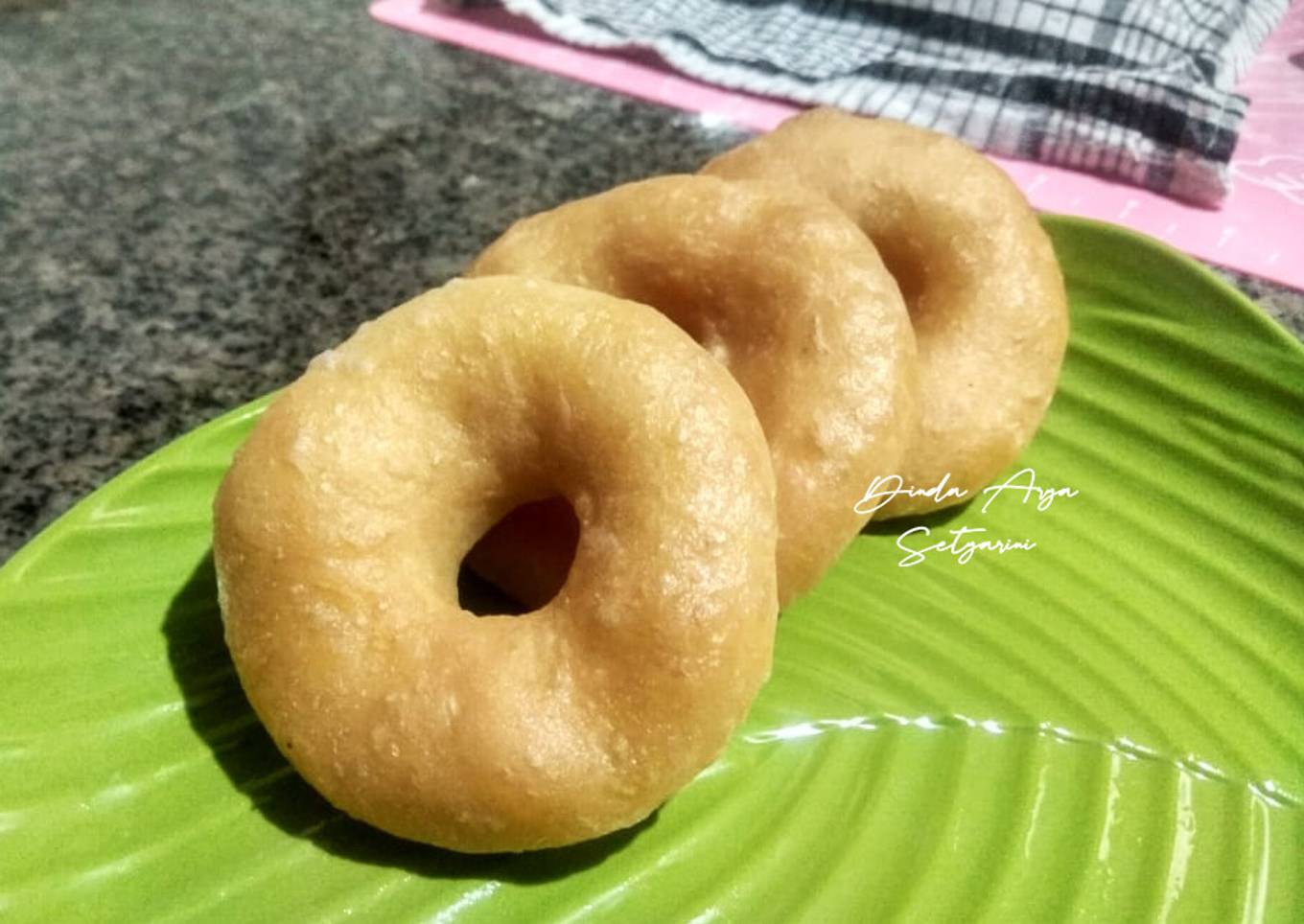 Donat Simple Tanpa Telur & Tanpa Susu