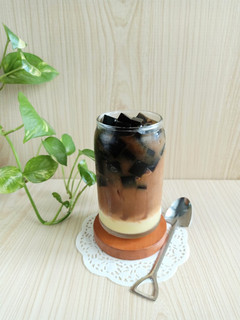 Foto resep Es Teh Solo Cincau Jelly