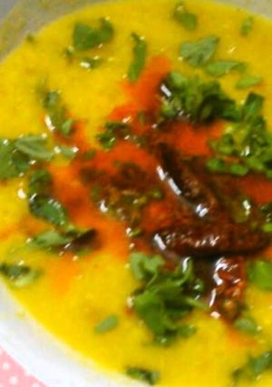 A picture of Masoor and moong dal tadka.