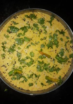ढोकला (dhokla recipe in Hindi) रेसिपी मुख्य फोटो