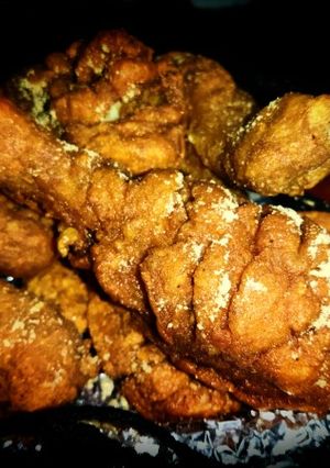चिकन फ्राई (chicken fry recipe in Hindi) रेसिपी मुख्य फोटो