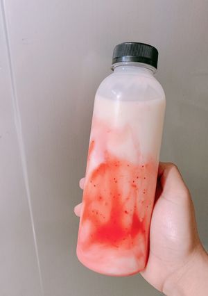 Hình của món Sữa chua uống vị trái cây 🍓.