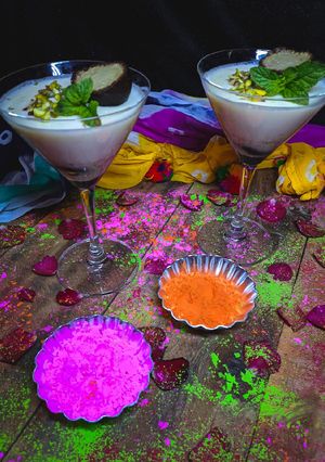 গোলাপ জামুন মিল্কপুডিং(Gulab Jamun Milk Puding recipe in Bengali) রেসিপির প্রধান ছবি