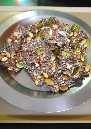 A picture of Chia crackers.