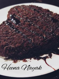 બ્રાઉની (Brownie Recipe In Gujarati) રેસીપી મુખ્ય ફોટો