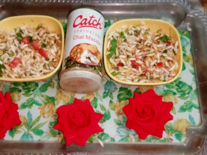 Easy Steps to Make Bhel chaat the  Makes Drooling Makes you drool