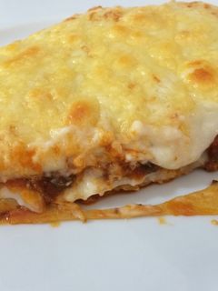 Una foto de Lasaña con hamburguesas