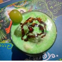 A picture of Fruit Delight.