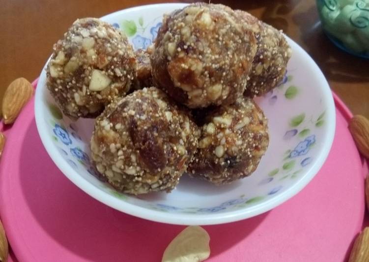 Simple Way to Prepare Quick Dates ladoo