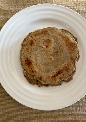 A picture of Millet bhakhari.