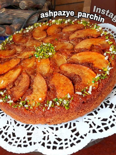 عکسی از دستور کیک آپسایدداون به با فر دستساز 🌸