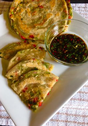 A picture of Spring Onion Pancakes:.