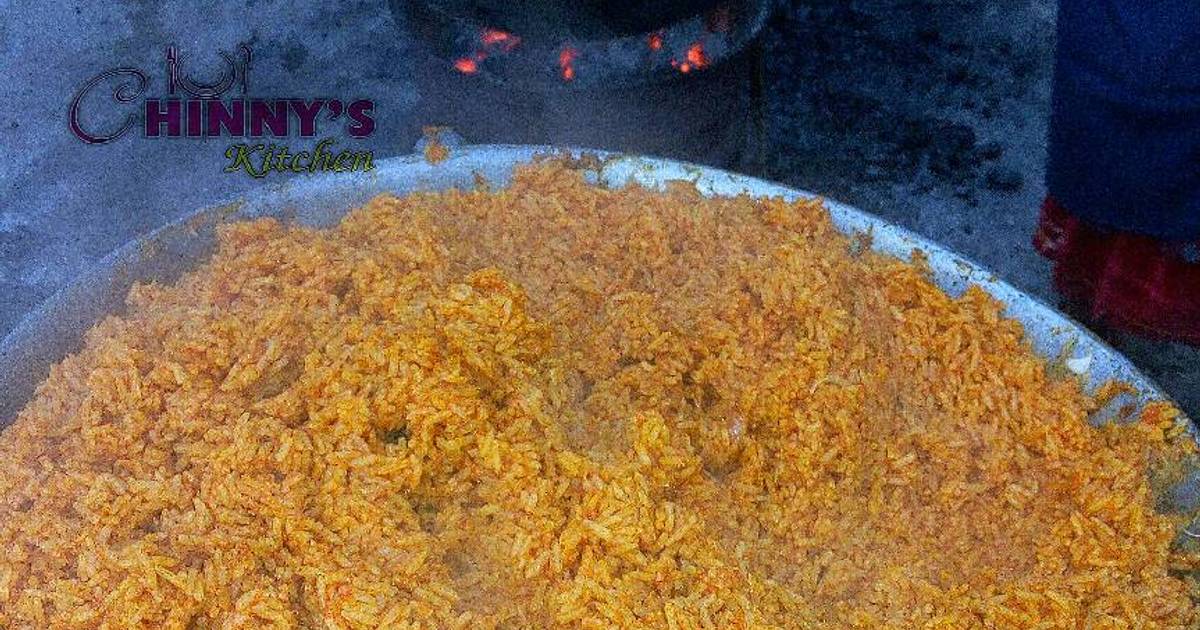 Fire wood Jollof rice Recipe by Chinny's Kitchen Cookpad