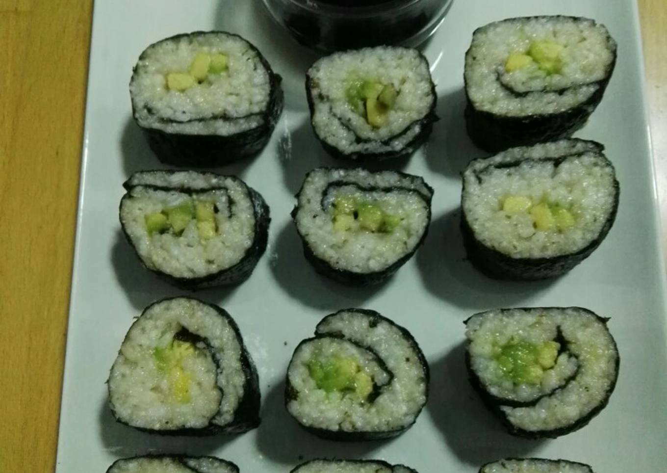Sushi de aguacate