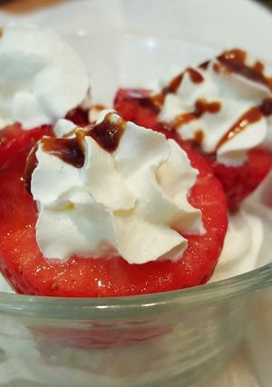 Foto principal de Fresas con nata bañadas en caramelo