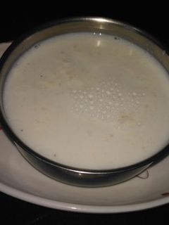 ખીર (Kheer recipe in gujarati) રેસીપી મુખ્ય ફોટો