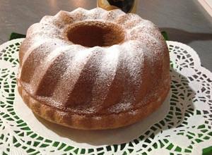 Tojáslikőrös kuglóf recept fotója