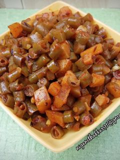 फ्रेंच बीन्स आलू की सब्जी (French beans aloo ki sabzi recipe in Hindi) रेसिपी मुख्य फोटो