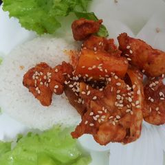 A picture of Dak Galbi.